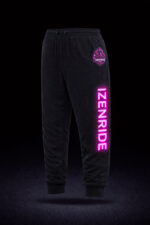 Jogging noir typographie rose phosphorescent